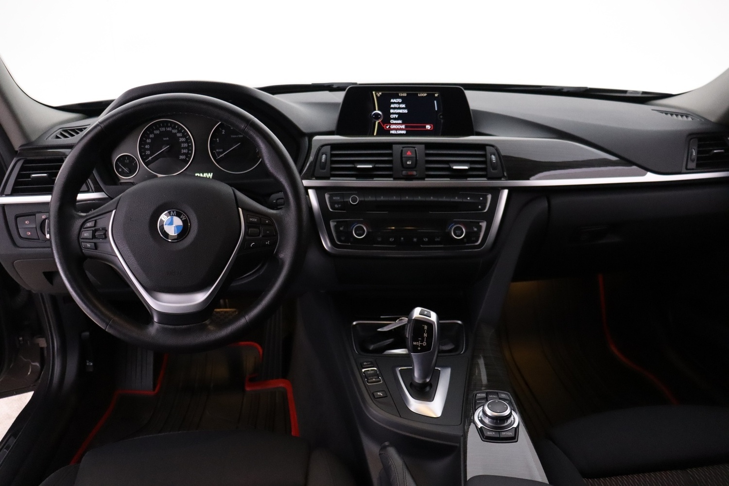 BMW 320 vaihtoauto
