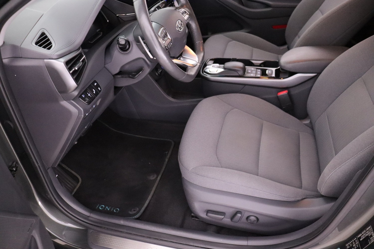 Hyundai IONIQ electric vaihtoauto