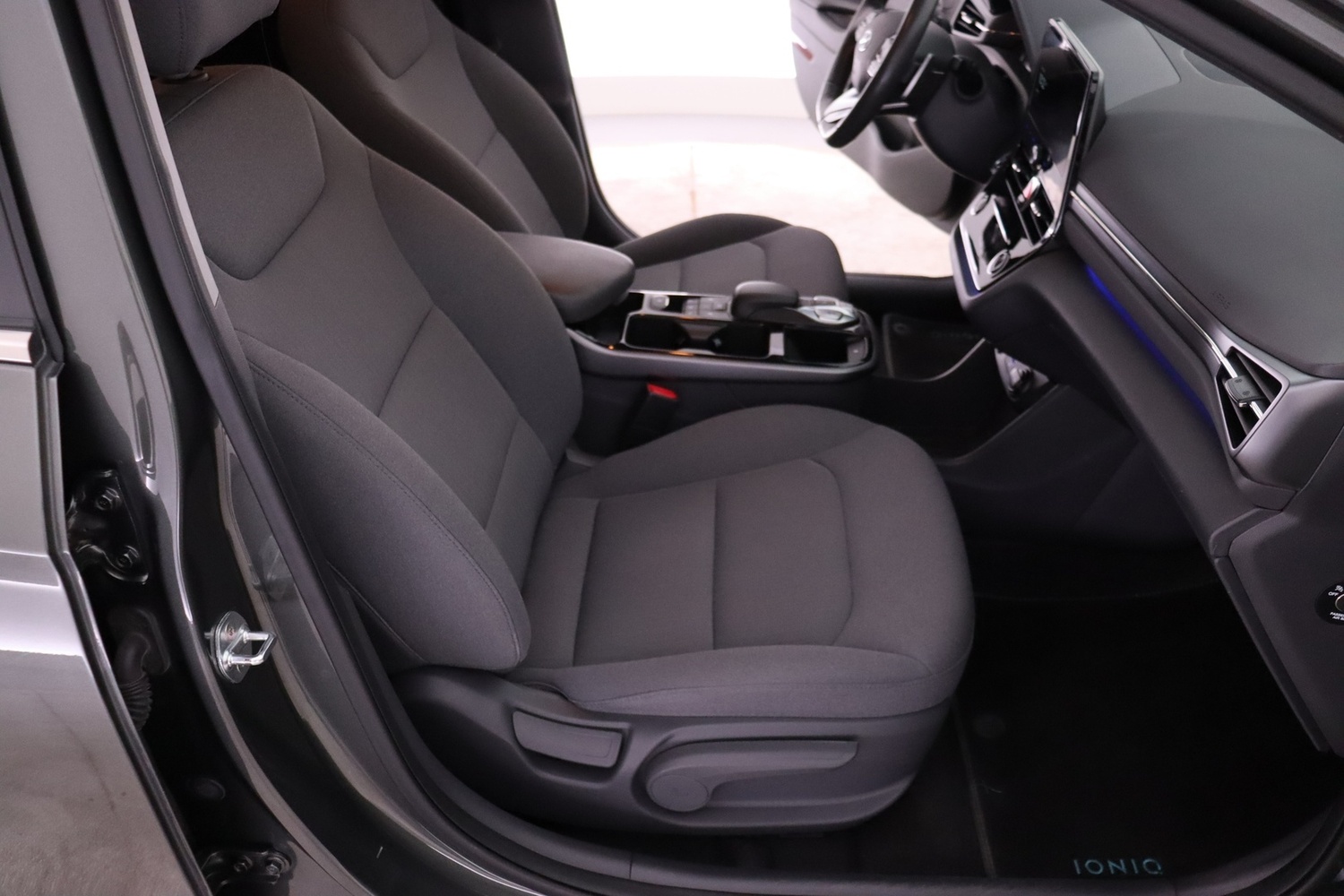 Hyundai IONIQ electric vaihtoauto