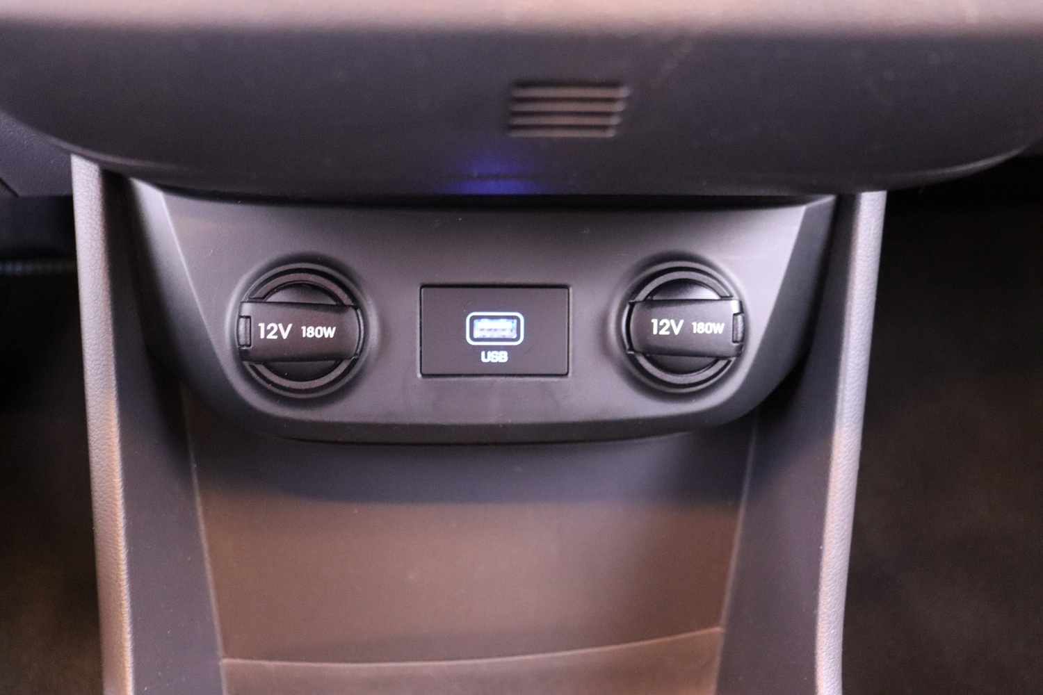 Hyundai IONIQ electric vaihtoauto