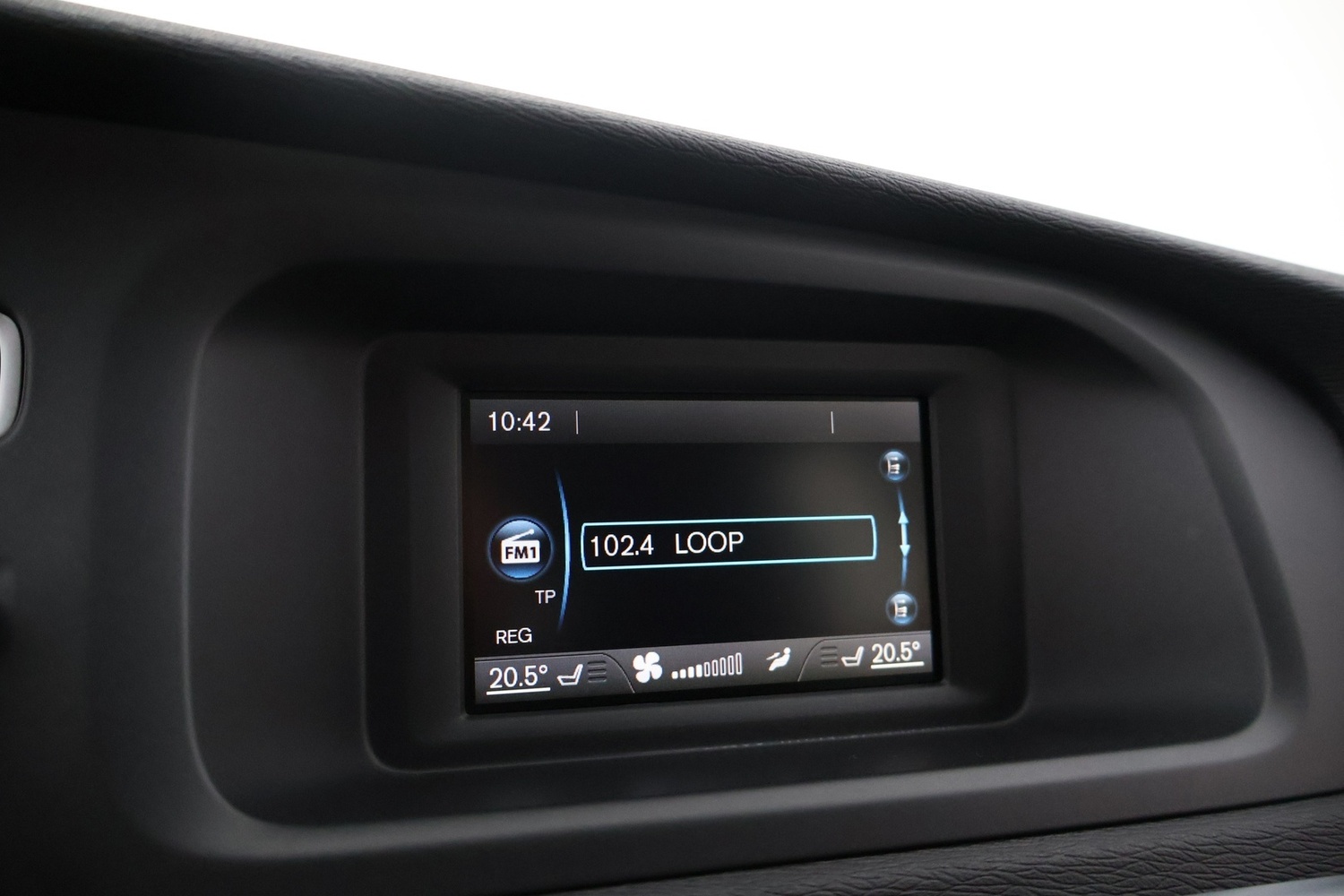 Volvo V40 Cross Country vaihtoauto