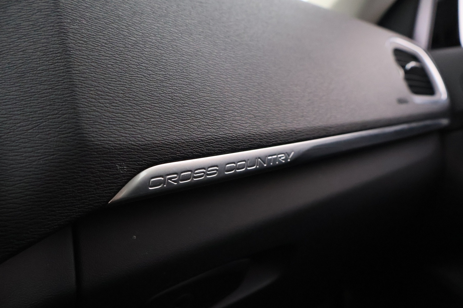 Volvo V40 Cross Country vaihtoauto