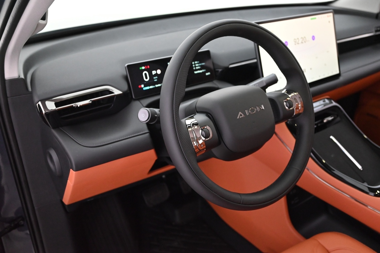 AION V vaihtoauto