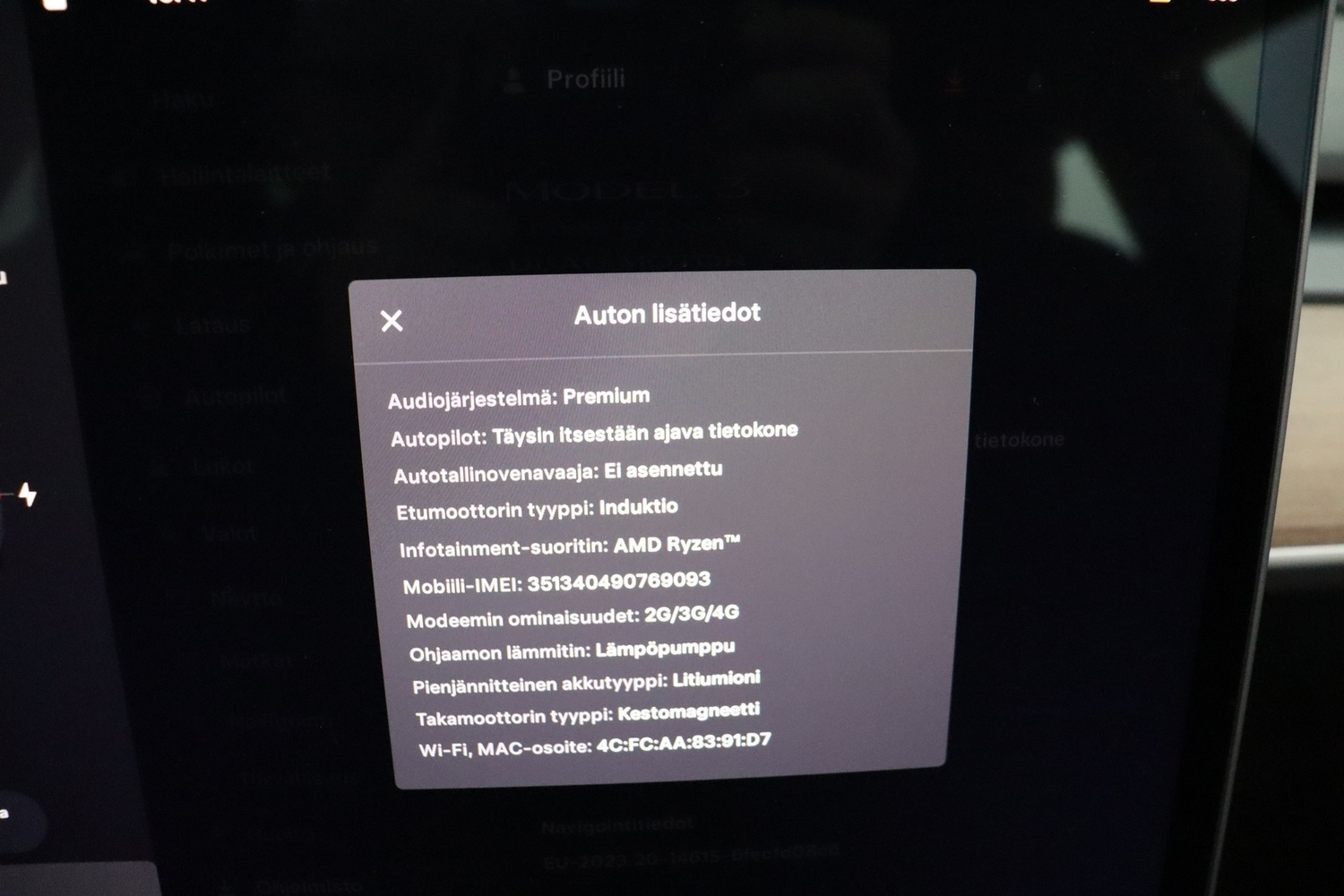 Tesla Model 3 vaihtoauto