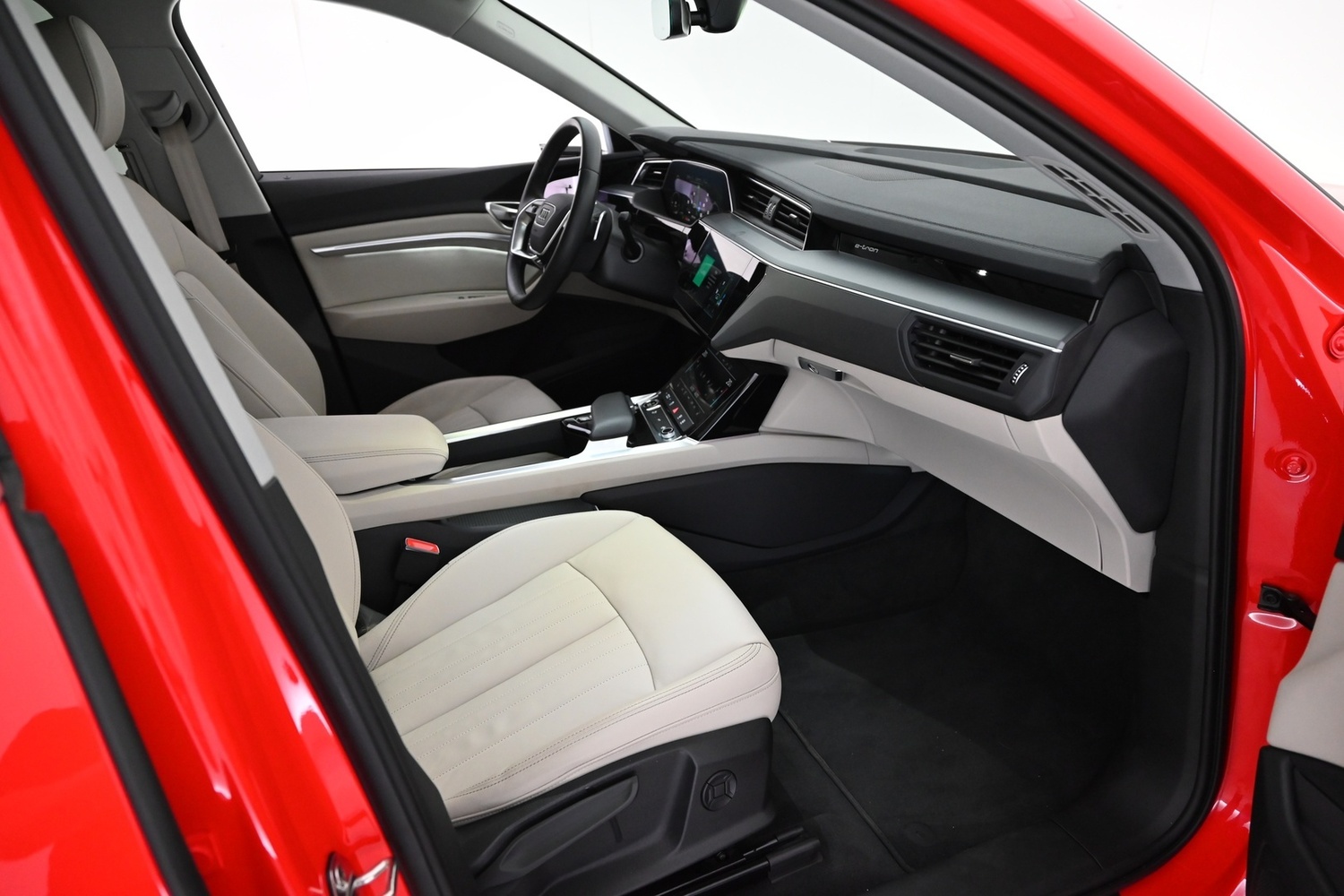Audi Q8 e-tron vaihtoauto