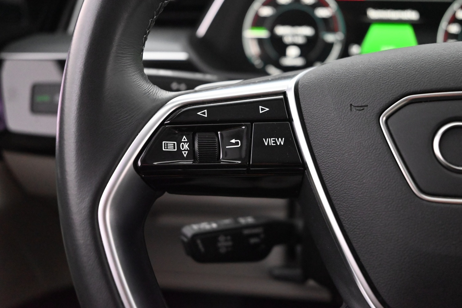 Audi Q8 e-tron vaihtoauto