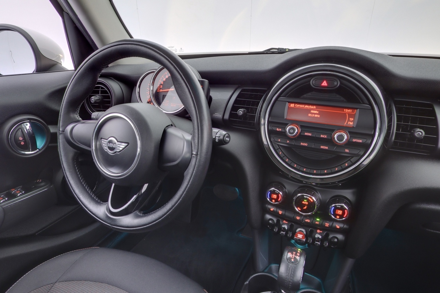 Mini Hatchback vaihtoauto