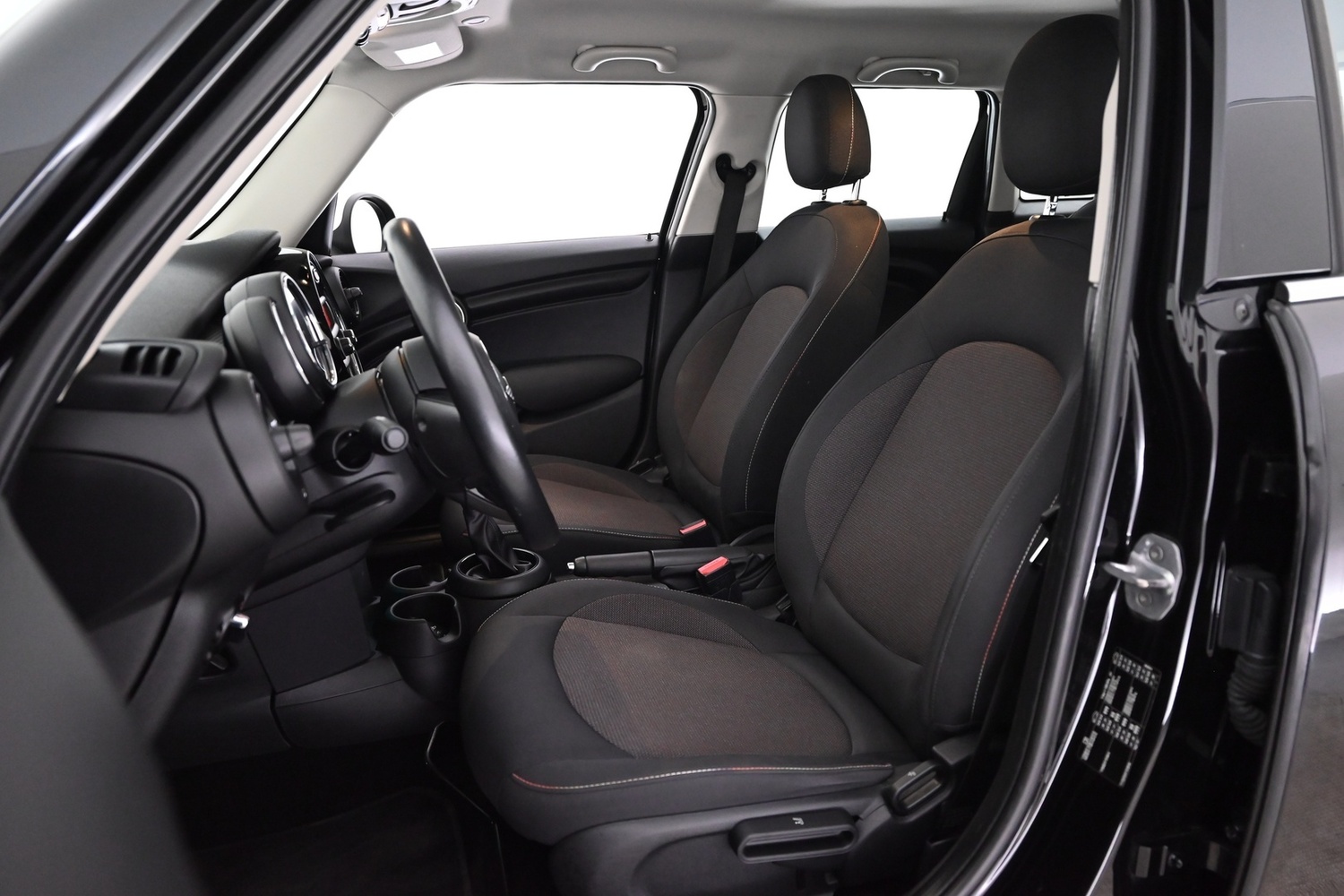 Mini Hatchback vaihtoauto