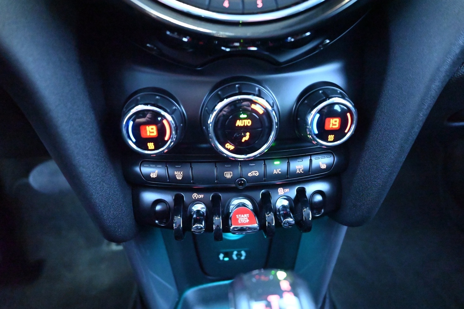 Mini Hatchback vaihtoauto