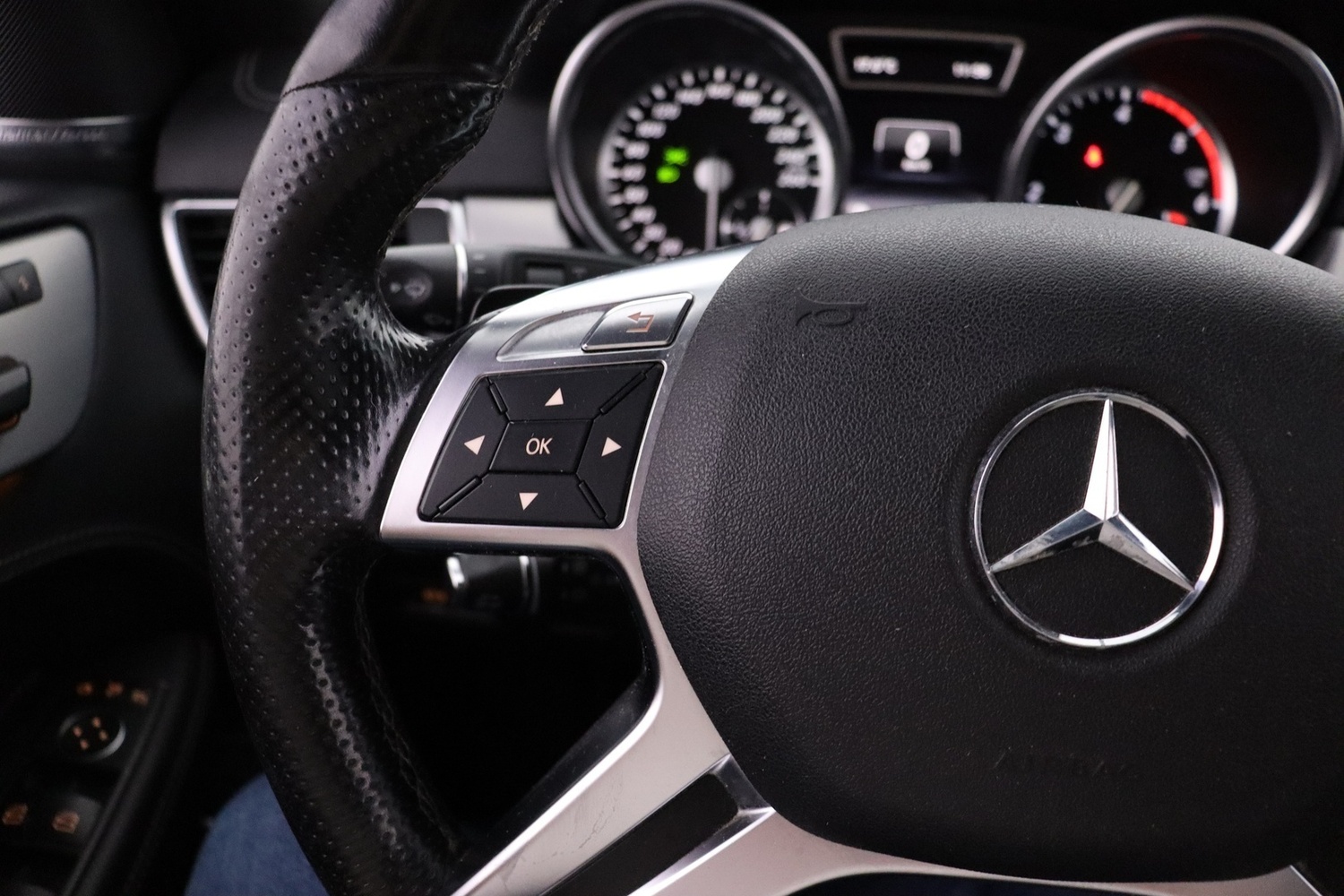 Mercedes-Benz ML vaihtoauto