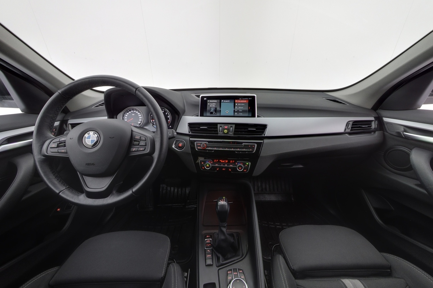 BMW X1 vaihtoauto