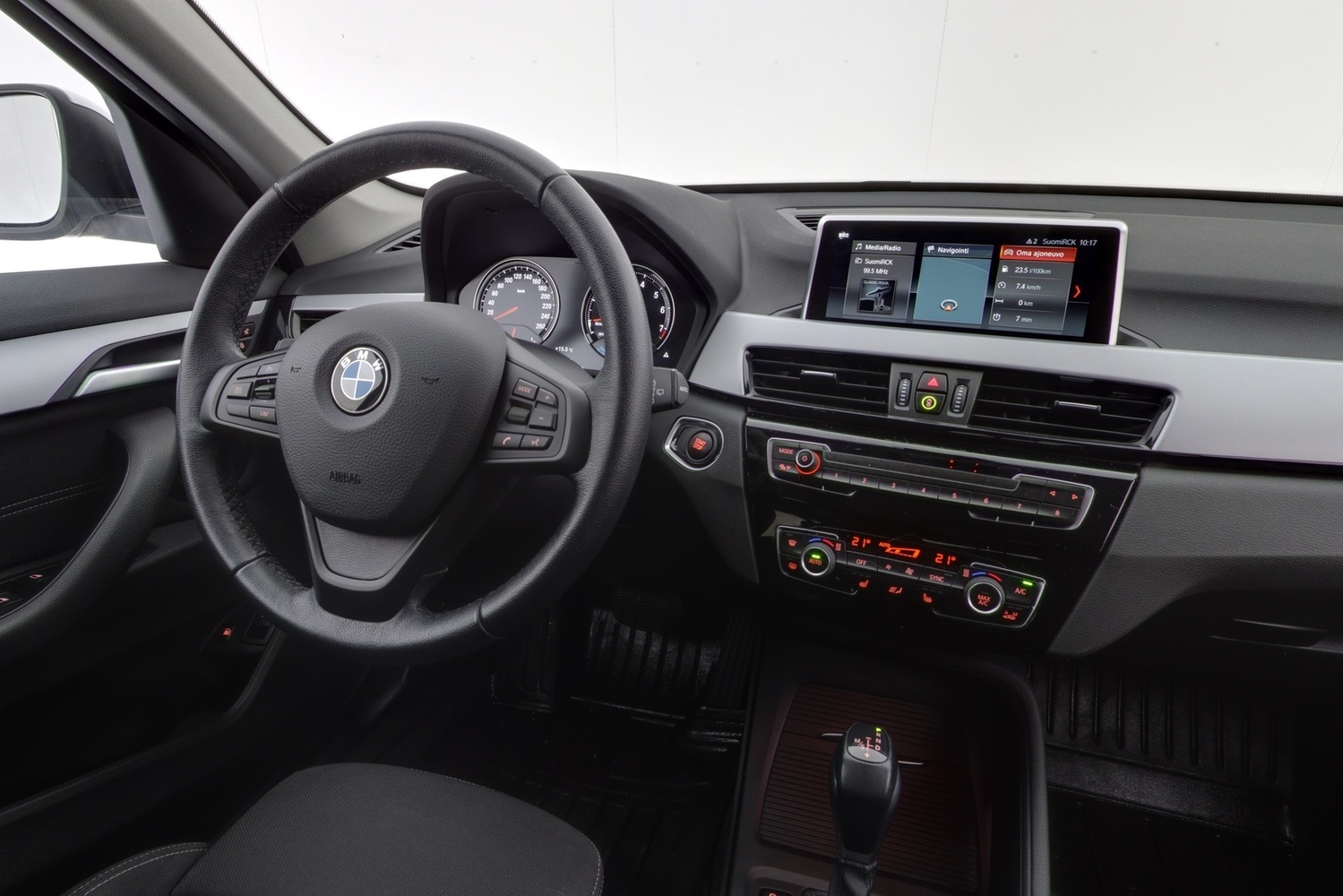 BMW X1 vaihtoauto
