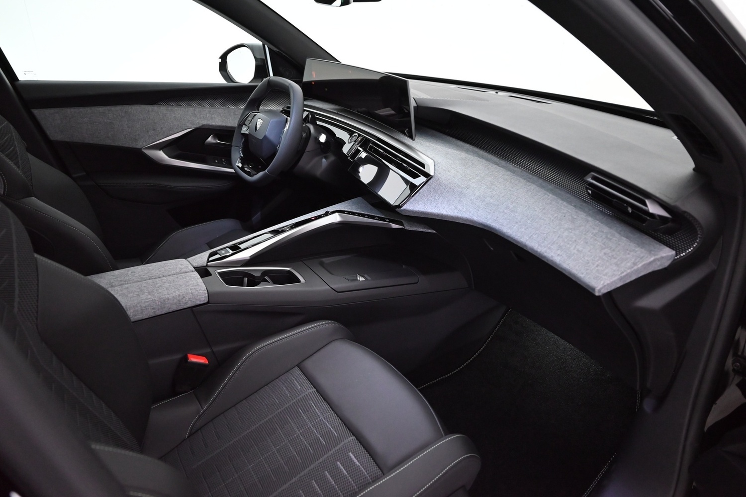 Peugeot E-3008 vaihtoauto