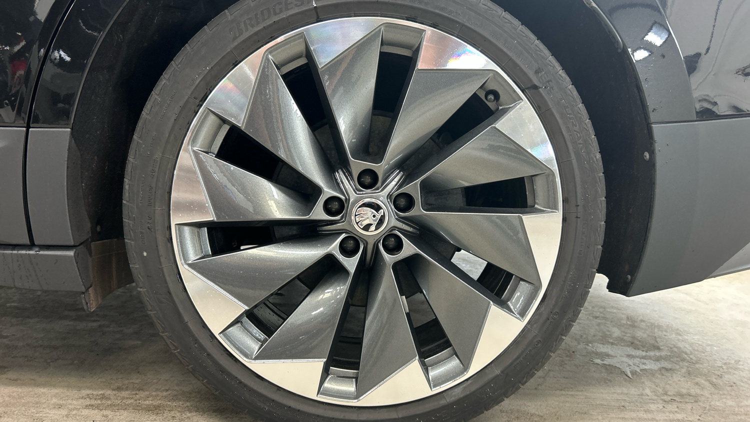 Skoda Enyaq vaihtoauto