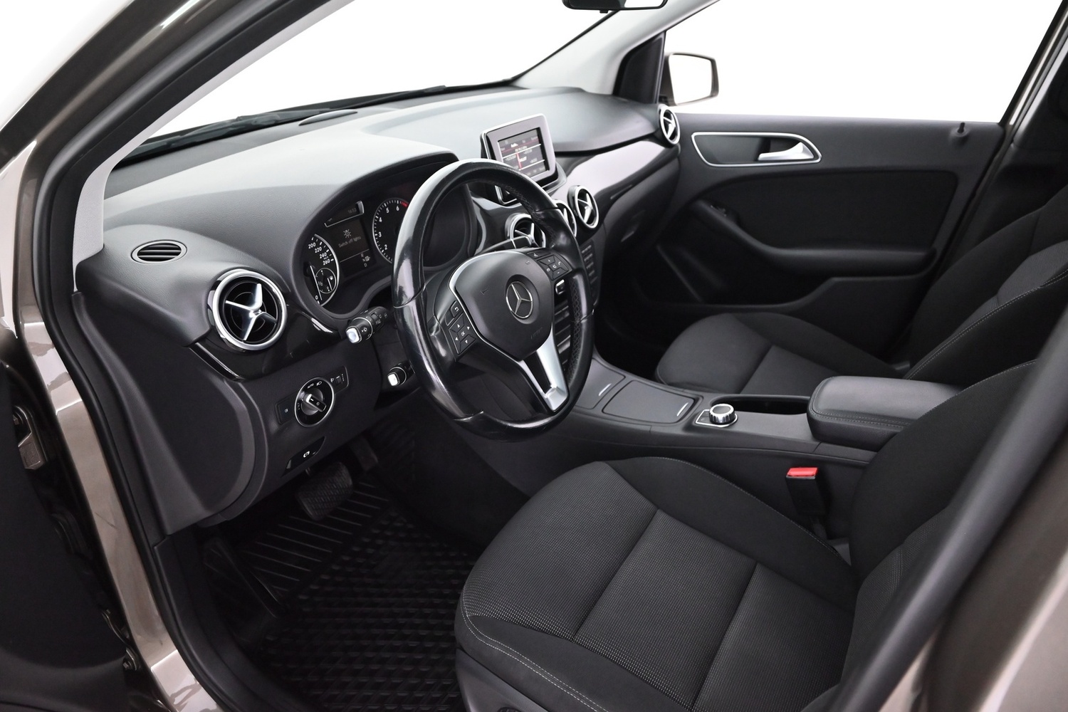 Mercedes-Benz B vaihtoauto