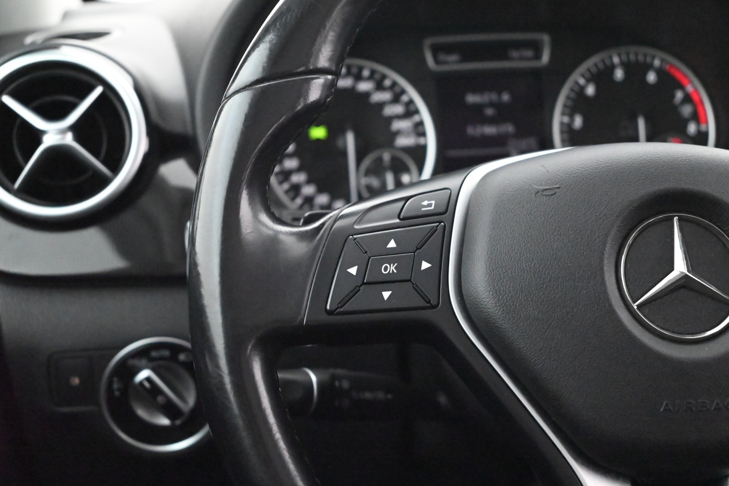 Mercedes-Benz B vaihtoauto