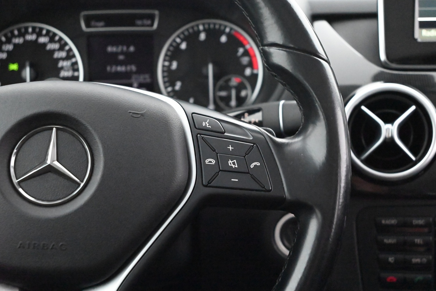 Mercedes-Benz B vaihtoauto