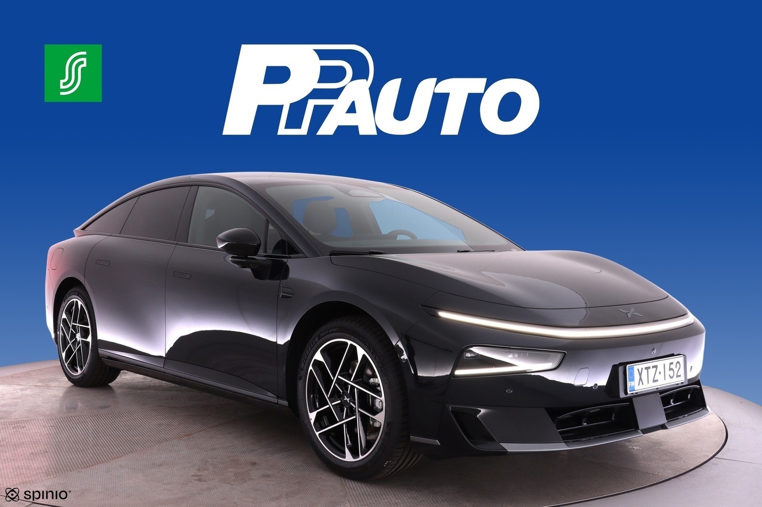 XPENG P7+ vaihtoauto