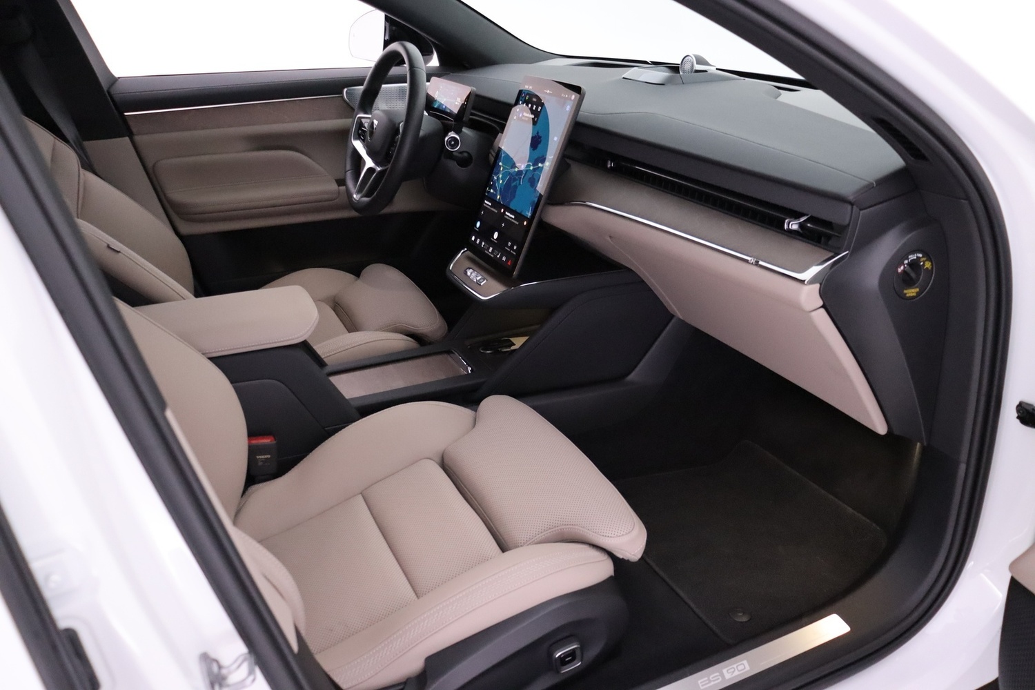 Volvo ES90 vaihtoauto