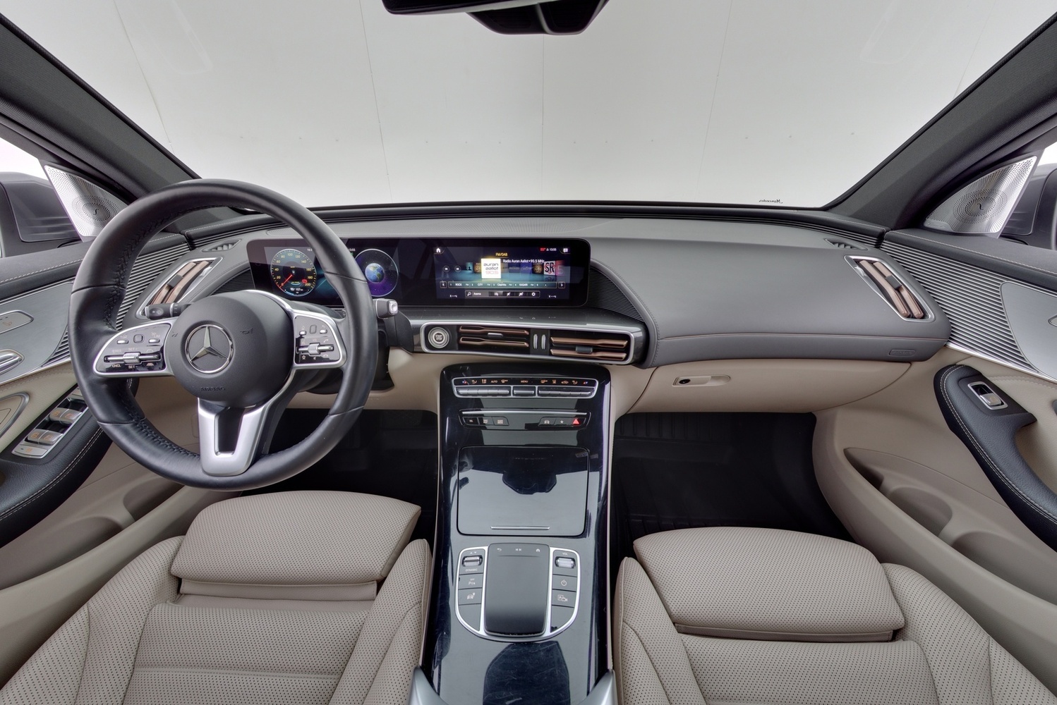 Mercedes-Benz EQC vaihtoauto