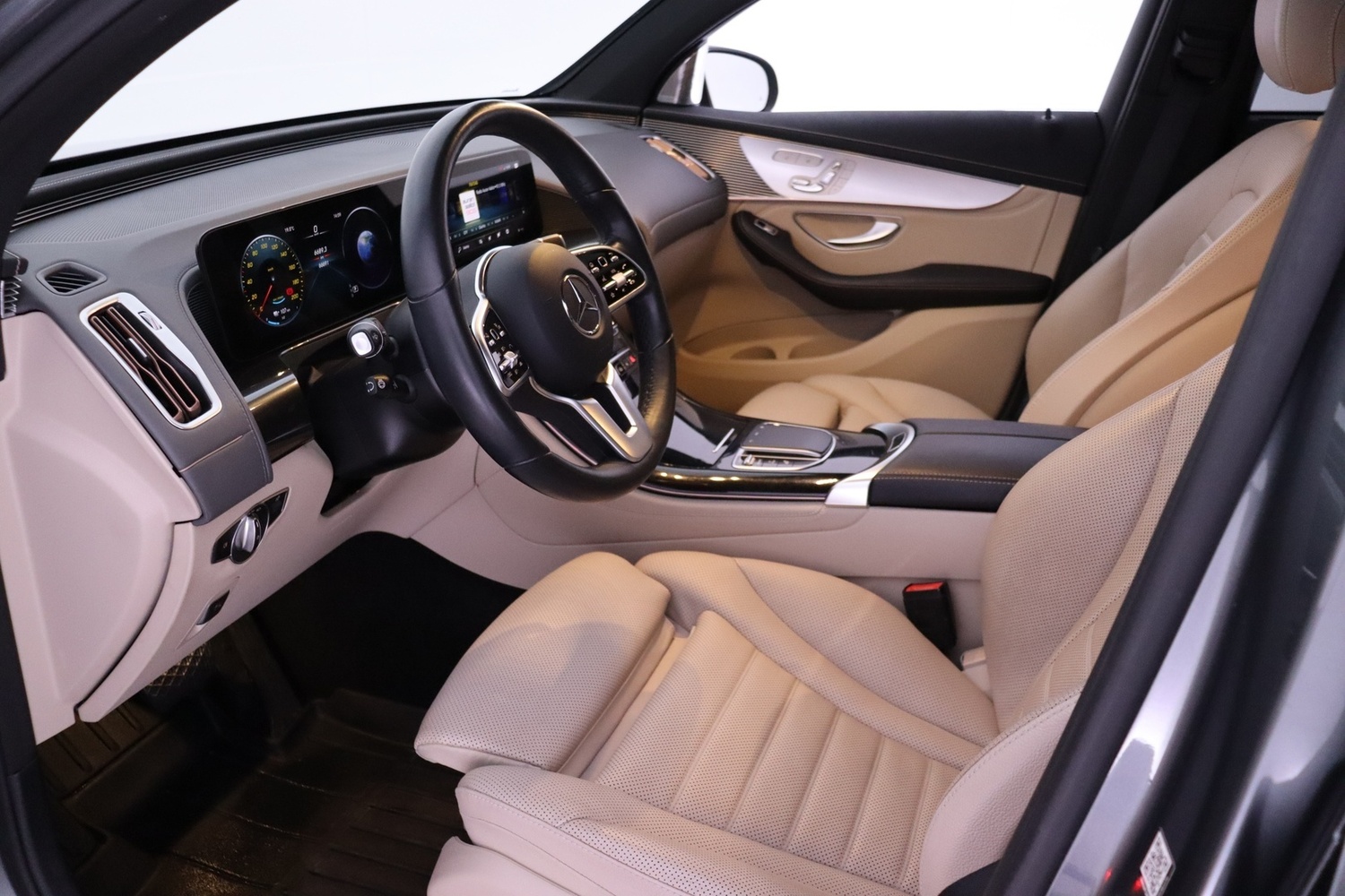 Mercedes-Benz EQC vaihtoauto