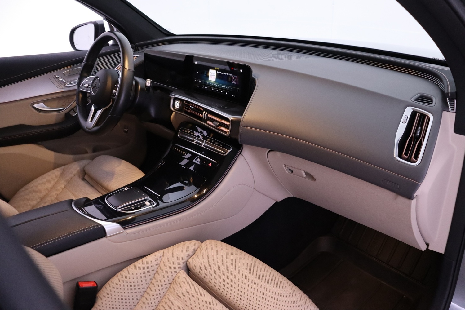 Mercedes-Benz EQC vaihtoauto