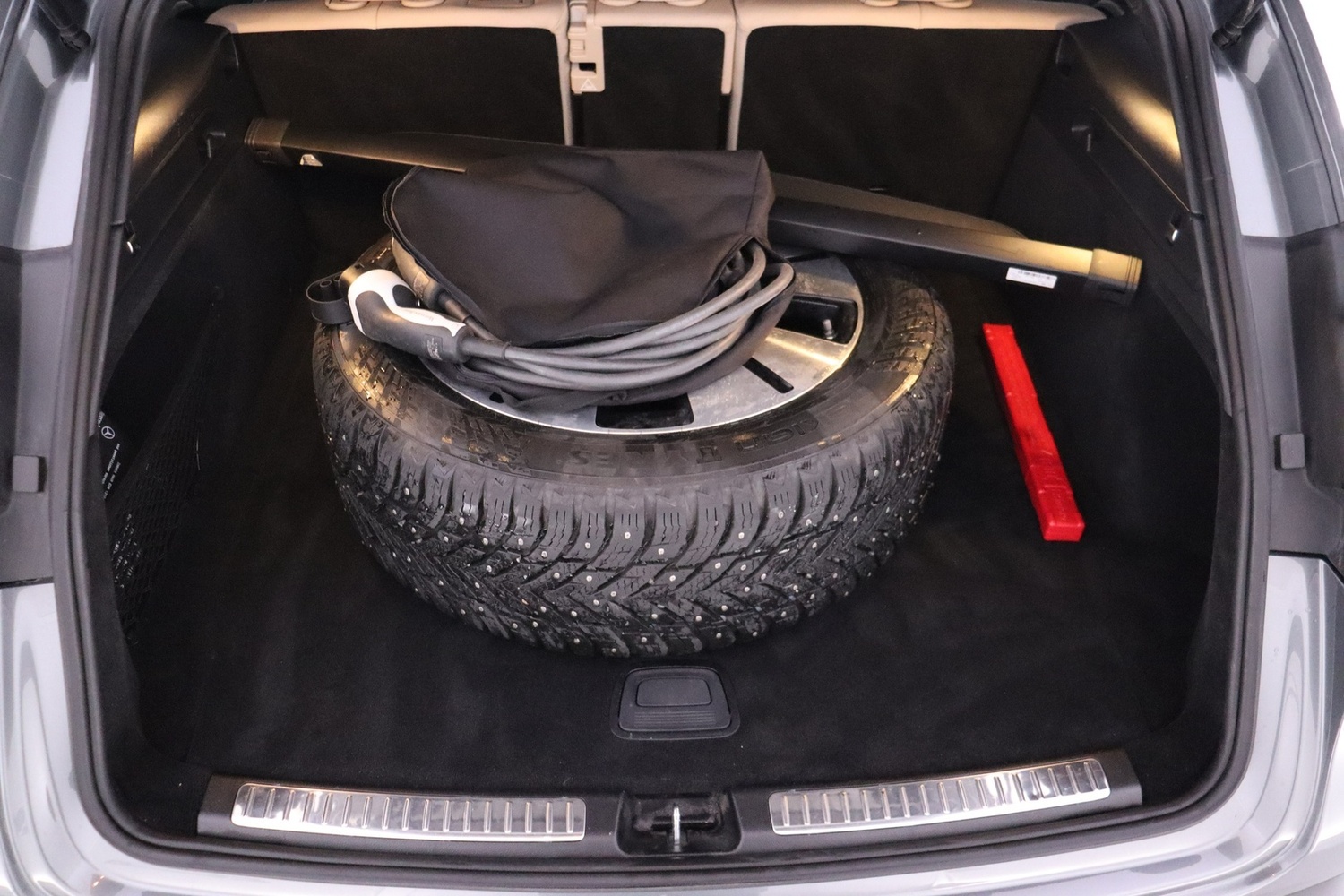 Mercedes-Benz EQC vaihtoauto