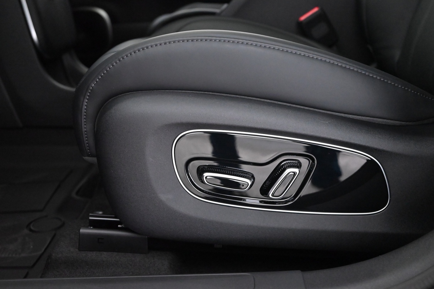 AION UT vaihtoauto