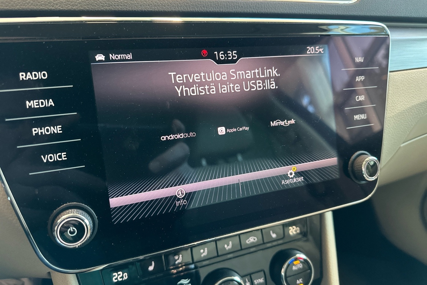 Skoda Superb vaihtoauto