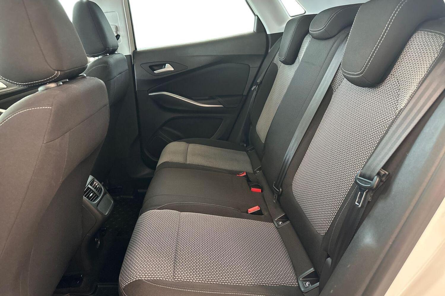 Opel Grandland X vaihtoauto