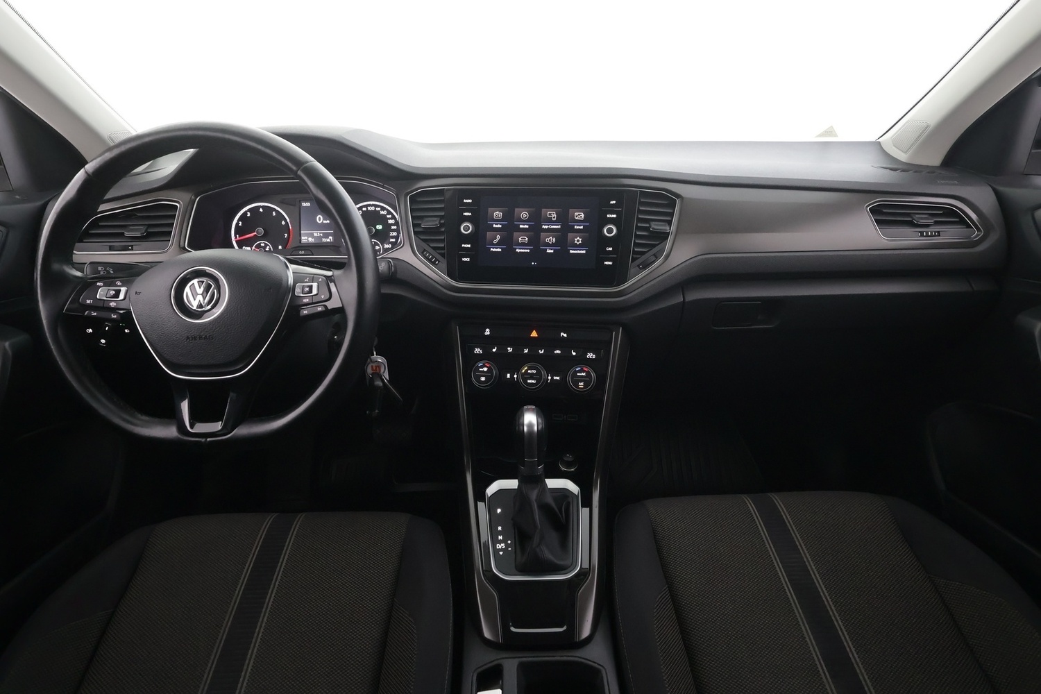 Volkswagen T-Roc vaihtoauto
