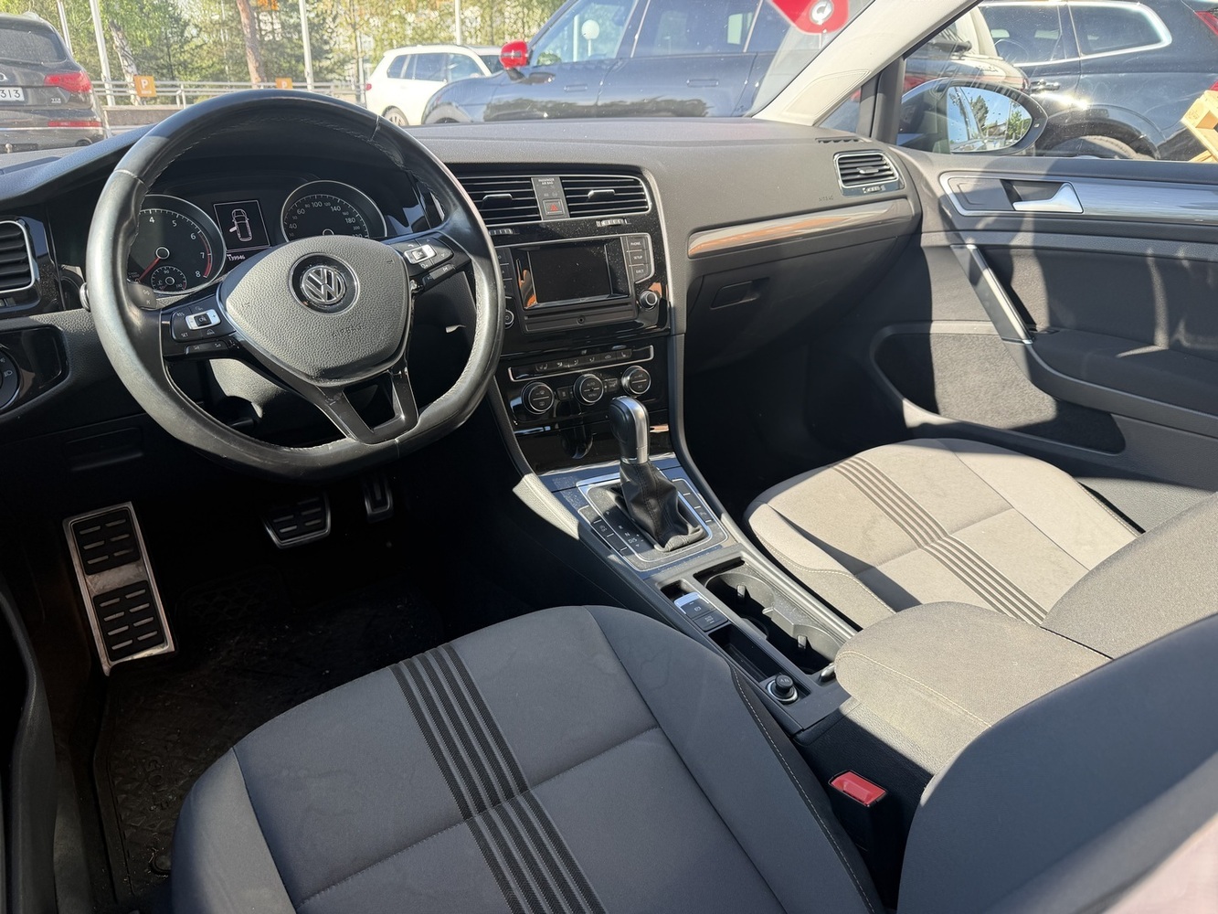 Volkswagen Golf vaihtoauto