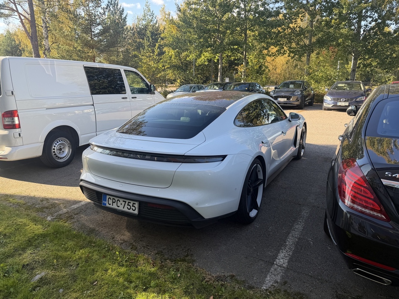 Porsche Taycan vaihtoauto