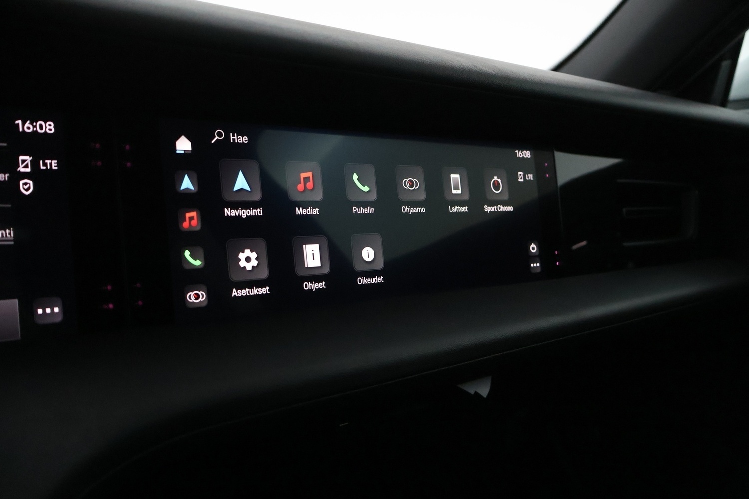 Porsche Taycan vaihtoauto