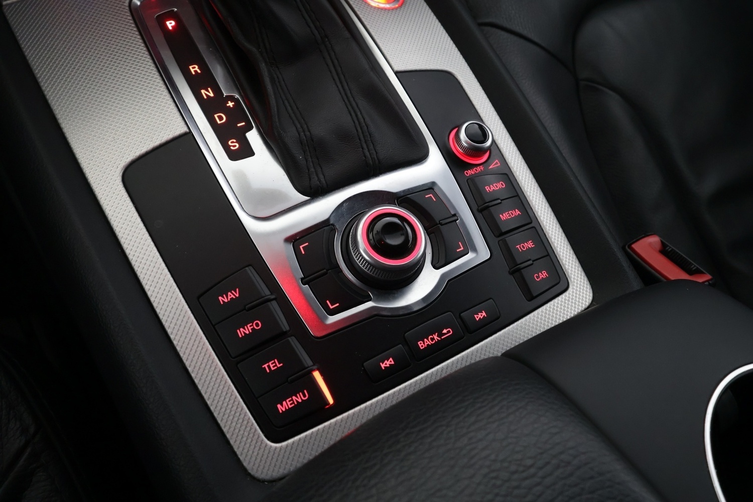 Audi Q7 vaihtoauto