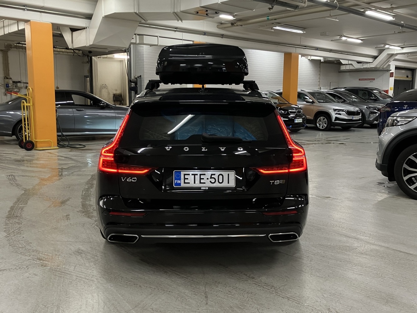 Volvo V60 vaihtoauto