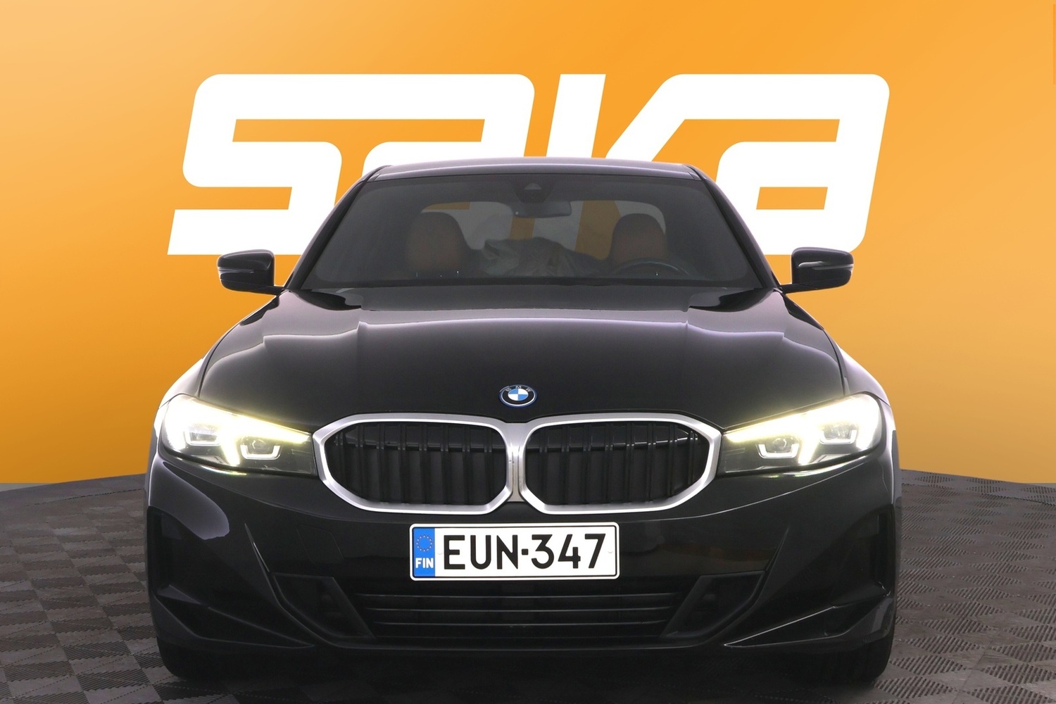 BMW 330 vaihtoauto