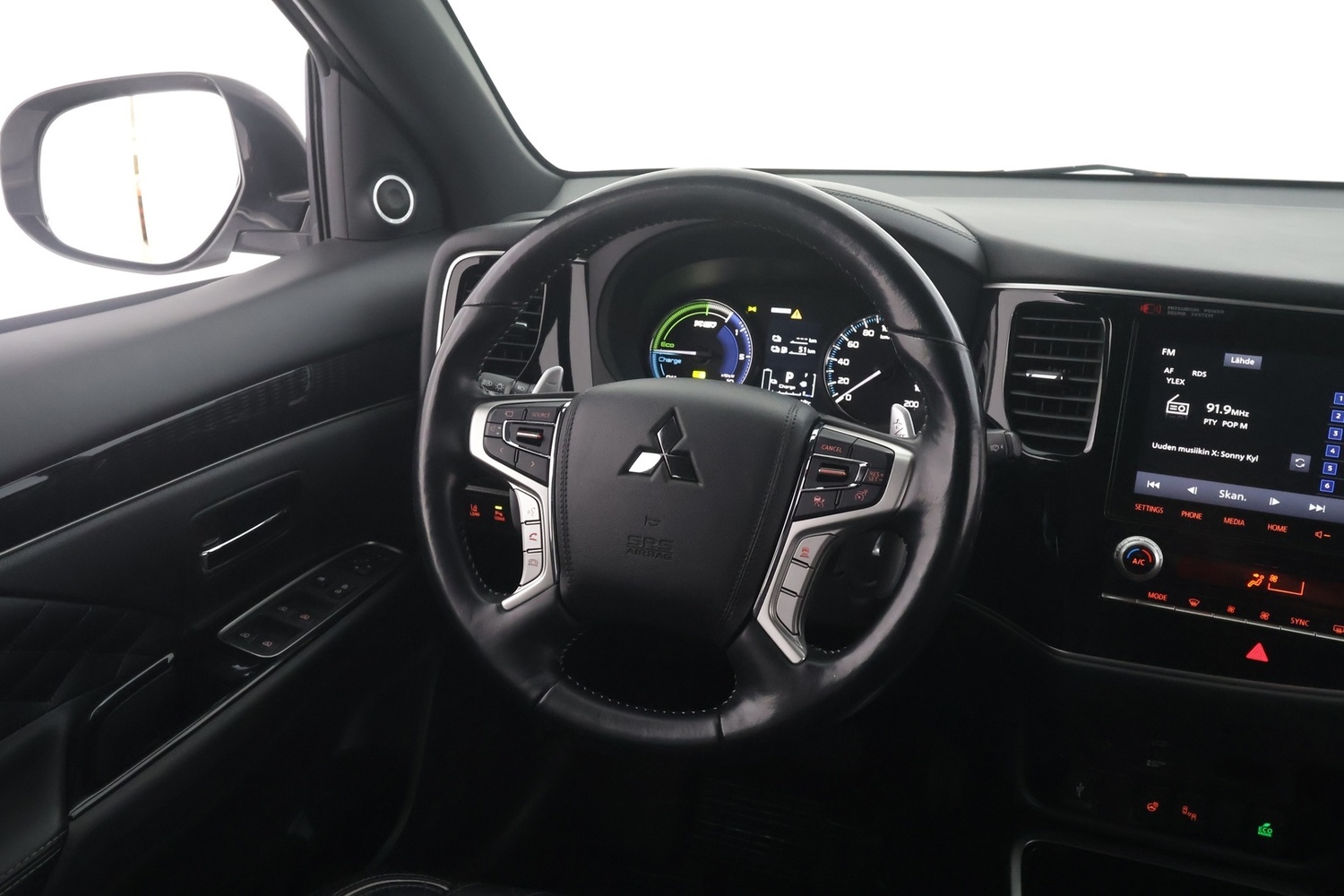 Mitsubishi Outlander PHEV vaihtoauto