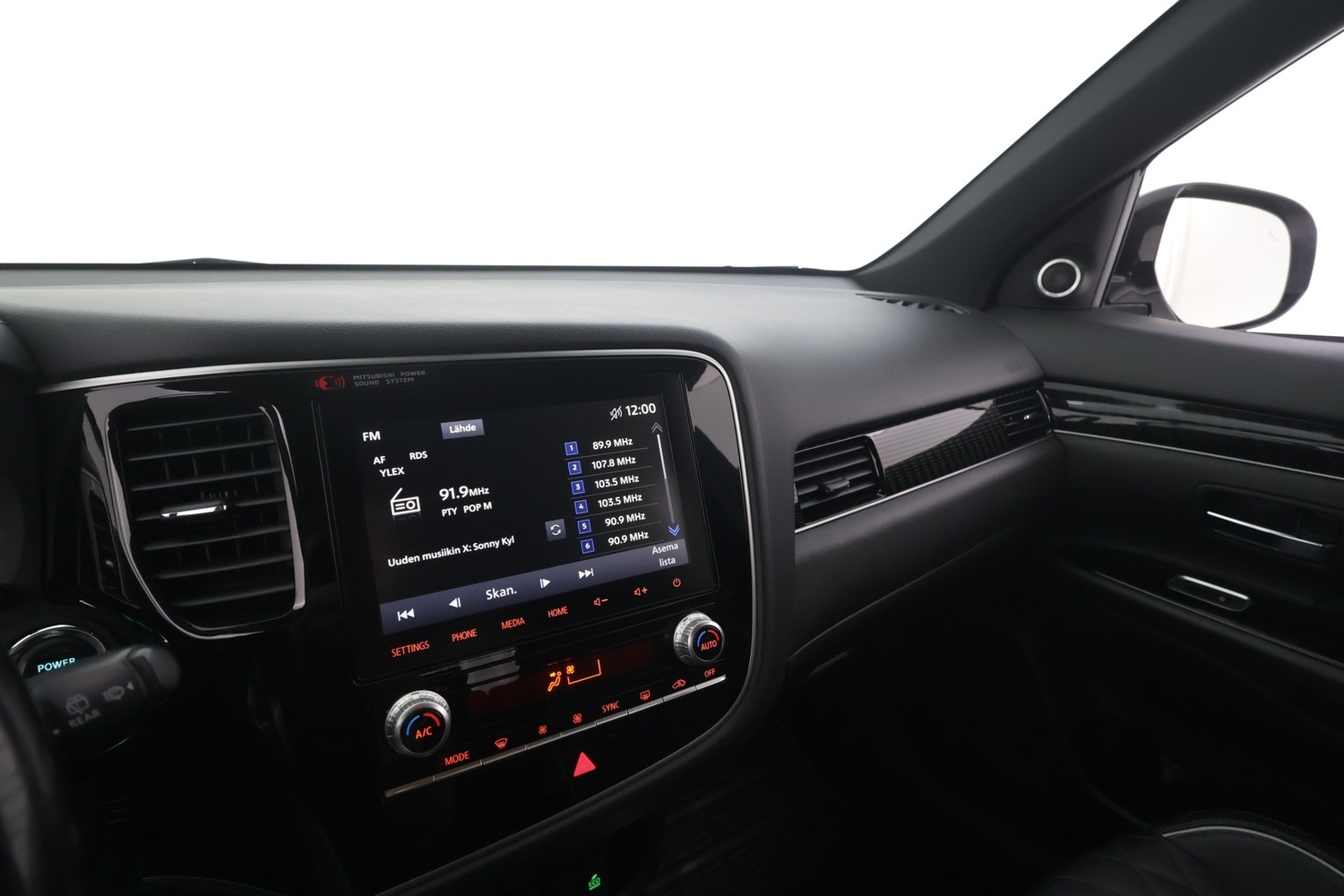 Mitsubishi Outlander PHEV vaihtoauto