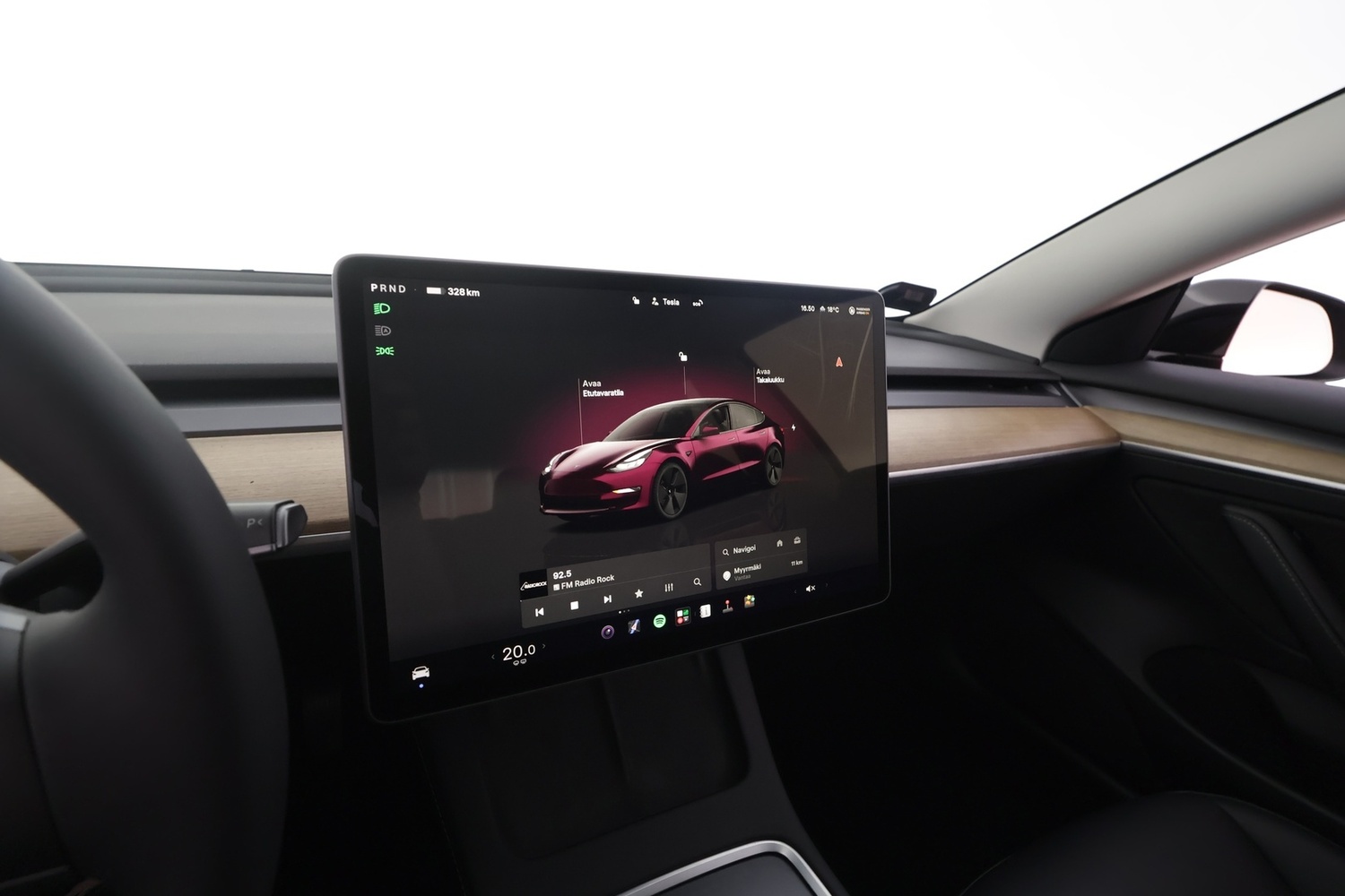 Tesla Model 3 vaihtoauto