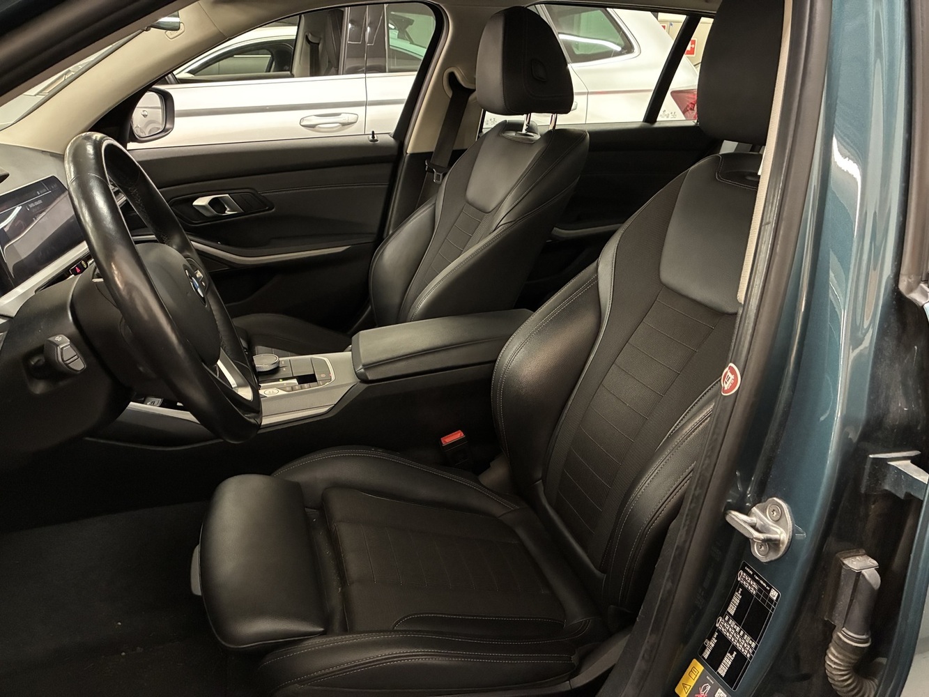 BMW 330 vaihtoauto