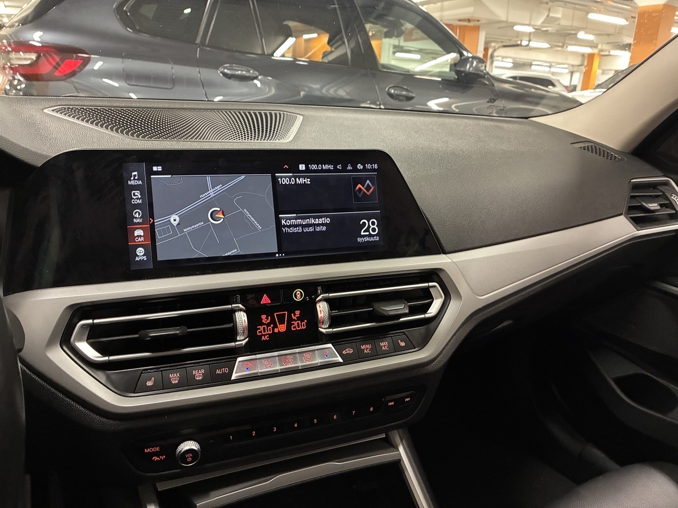 BMW 330 vaihtoauto