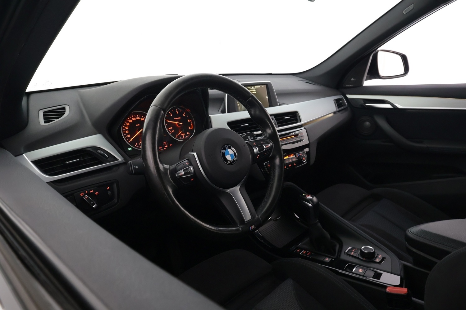 BMW X1 vaihtoauto