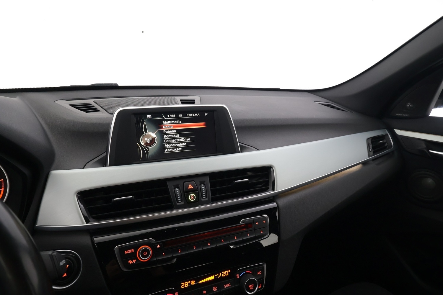 BMW X1 vaihtoauto