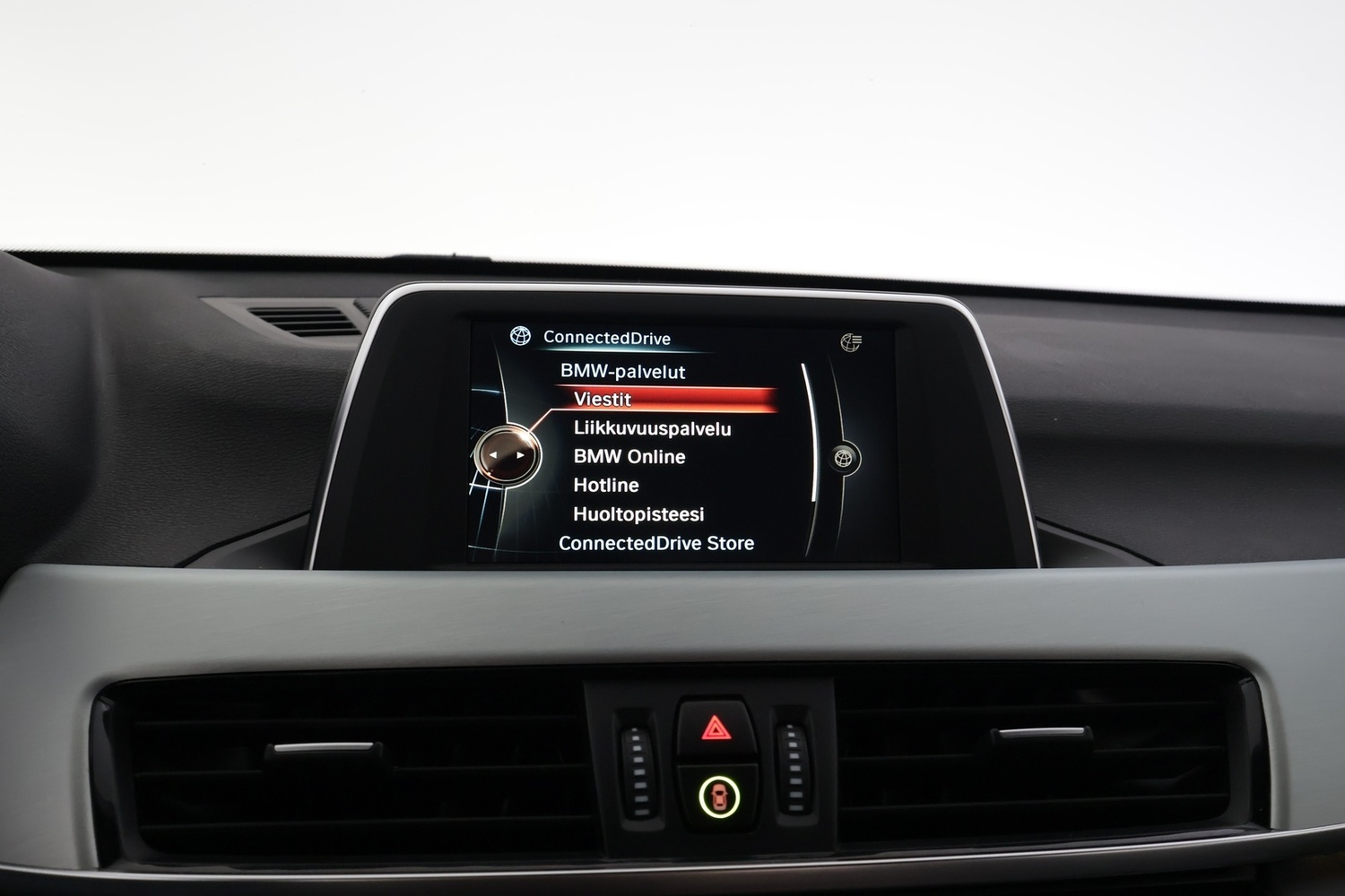 BMW X1 vaihtoauto