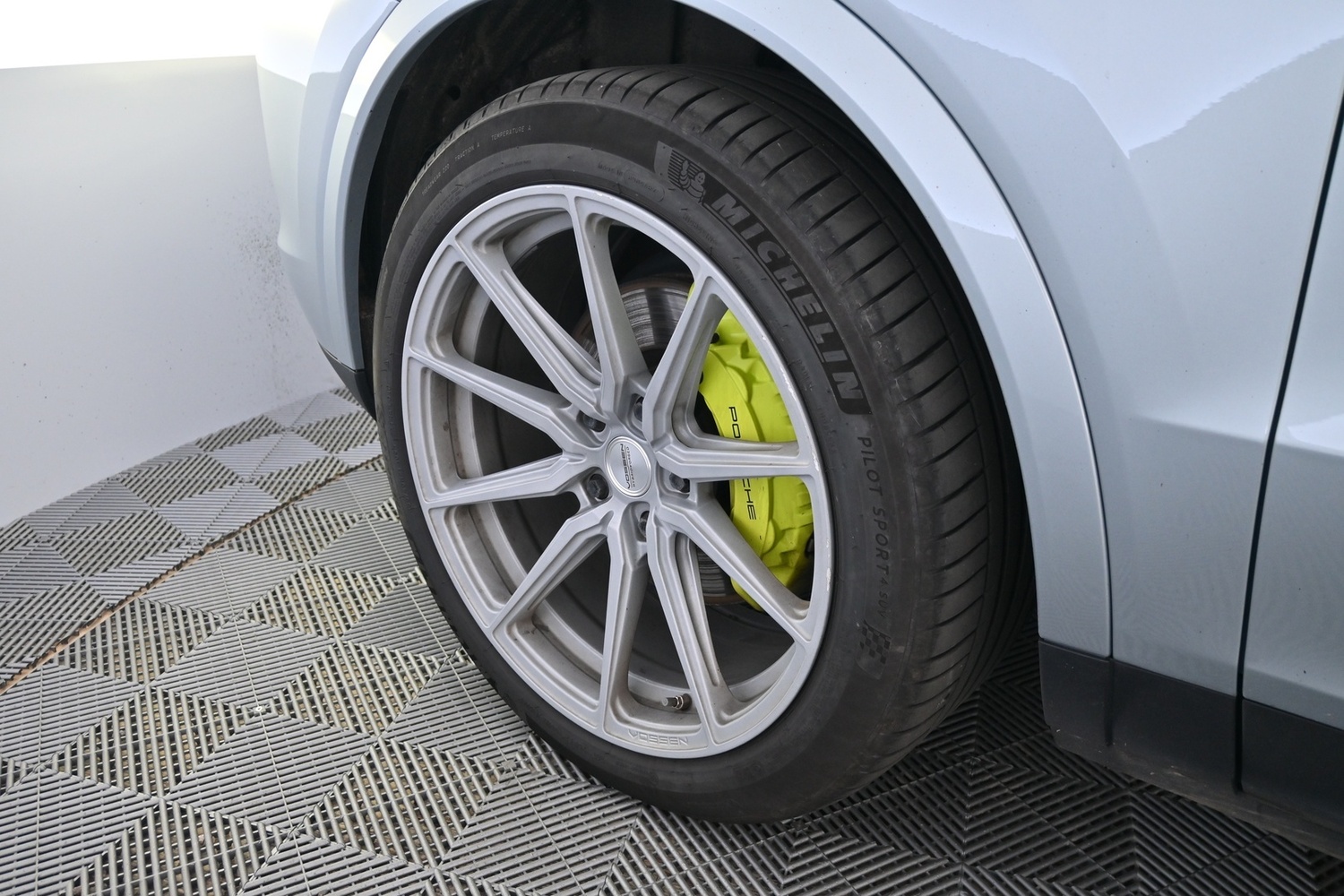Porsche Cayenne vaihtoauto