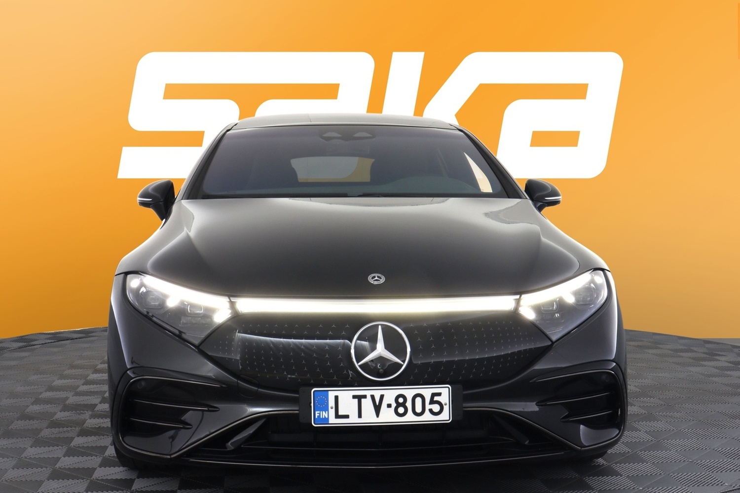 Mercedes-Benz EQS vaihtoauto