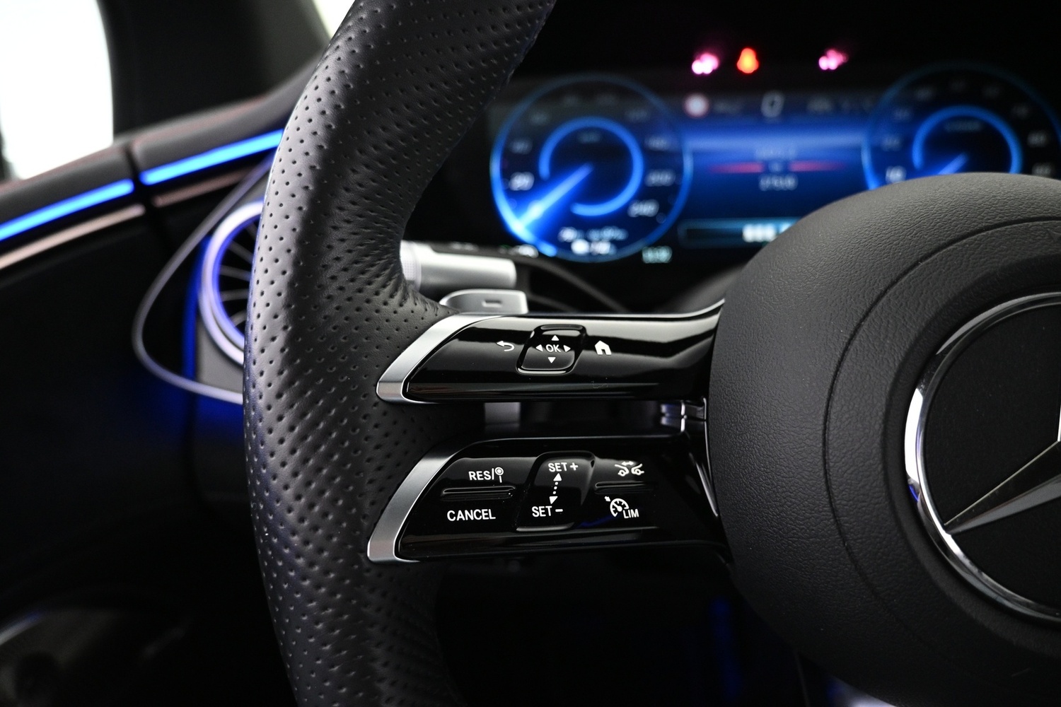 Mercedes-Benz EQS vaihtoauto