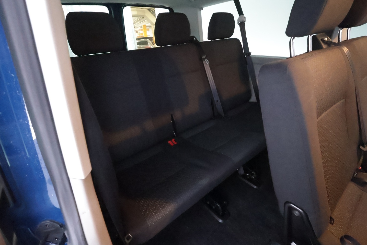 Volkswagen Caravelle vaihtoauto