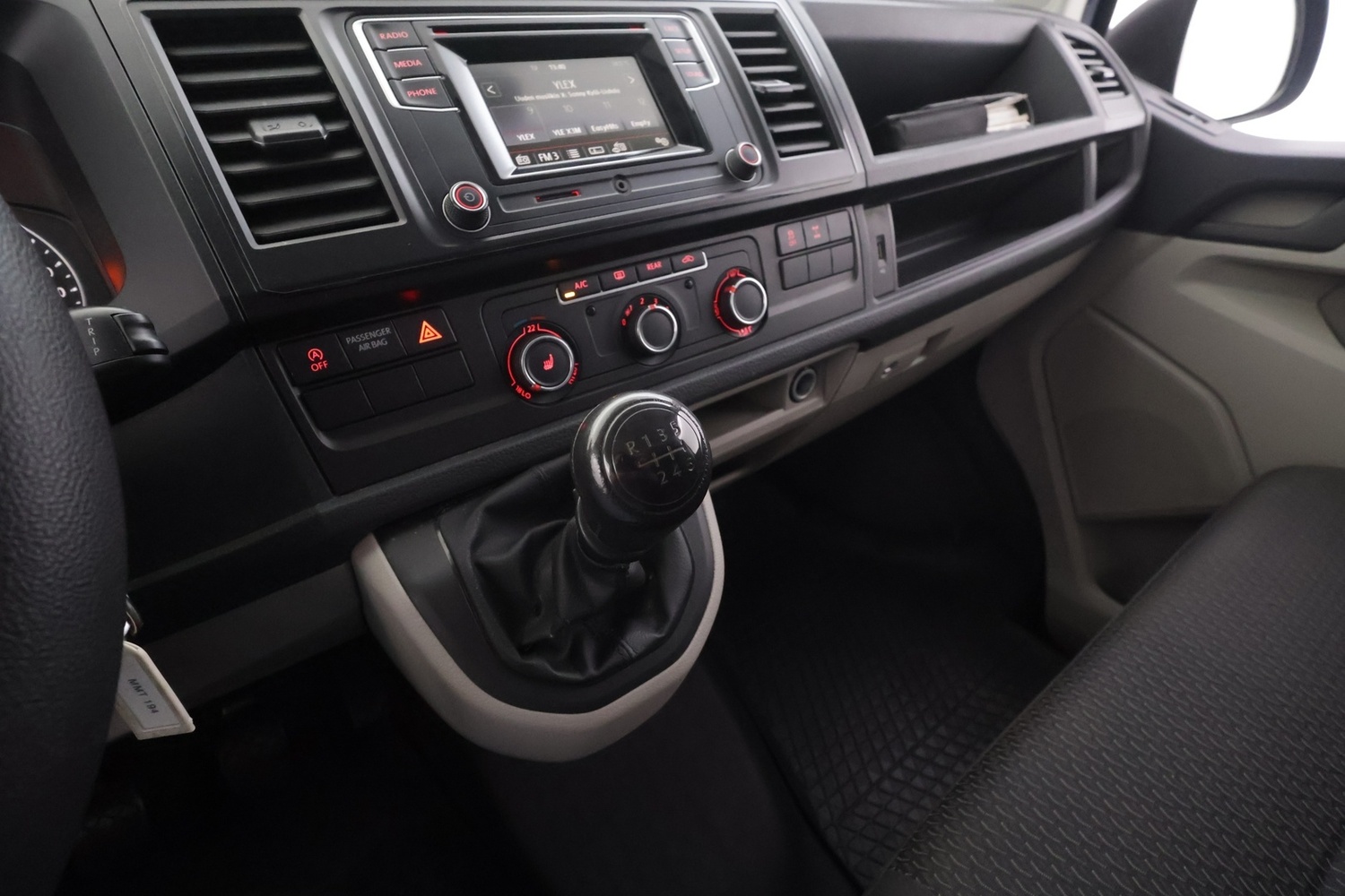 Volkswagen Caravelle vaihtoauto